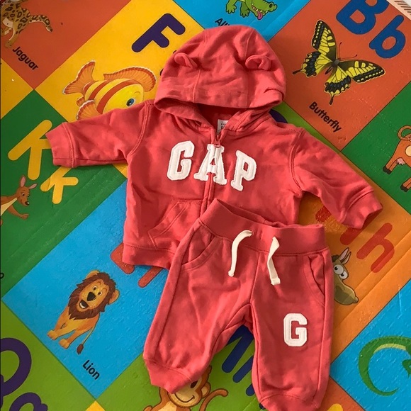 baby gap jogging suits
